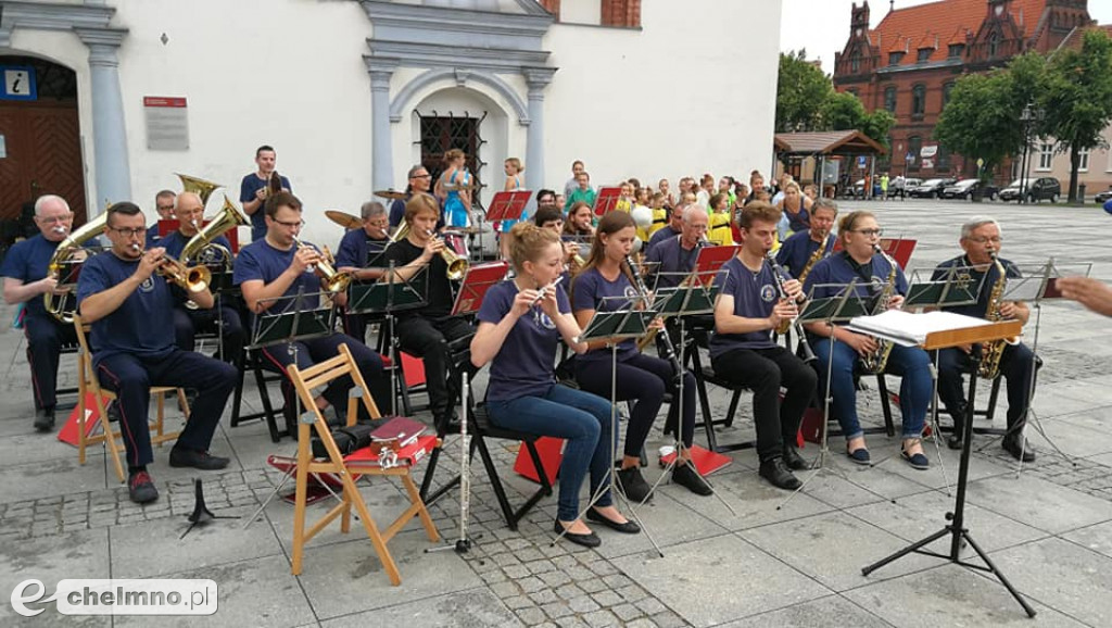 Dla nich pogoda nie jest ważna. Oni kochają muzykę!