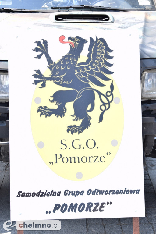 Uczestnicy VI Zlotu Militarnego na Rynku