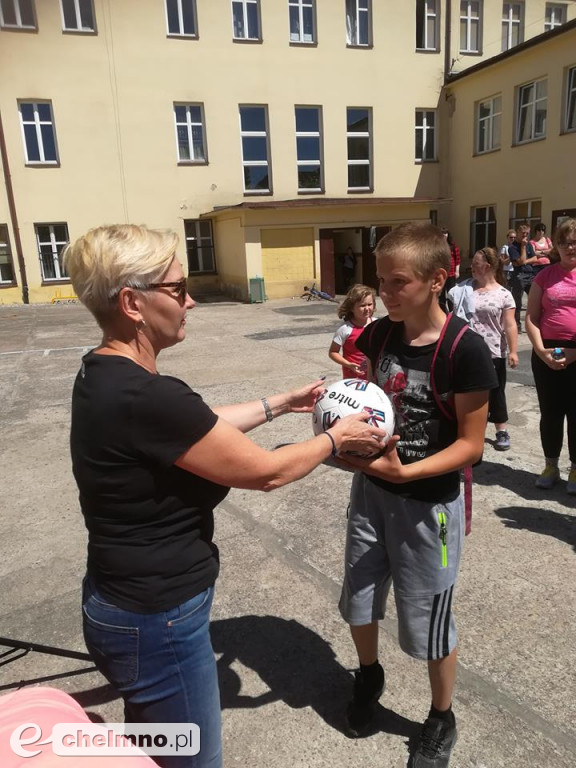 Uczniowie ograli nauczycieli SOSW