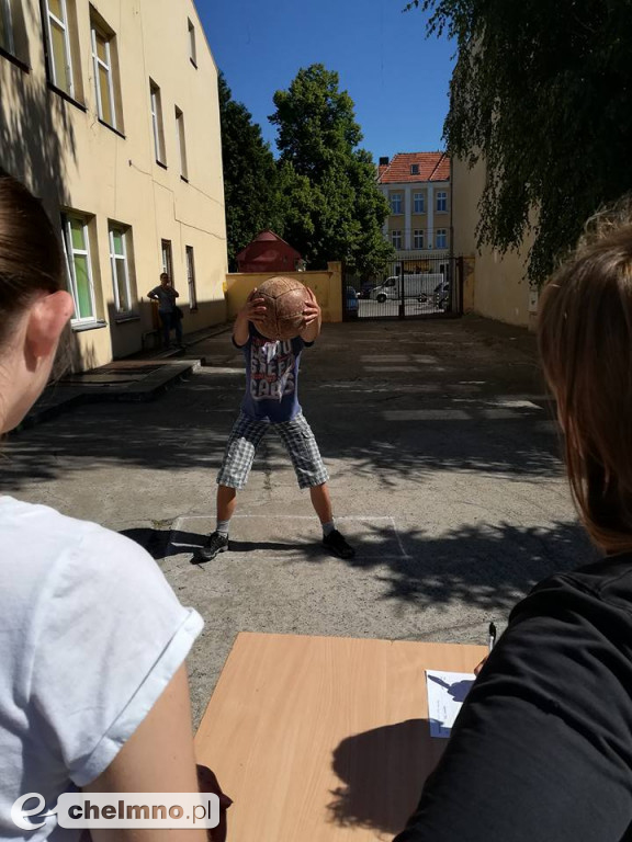Uczniowie ograli nauczycieli SOSW