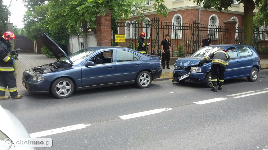 Kraksa przy Al. 3 Maja. Mamy już zdjęcia