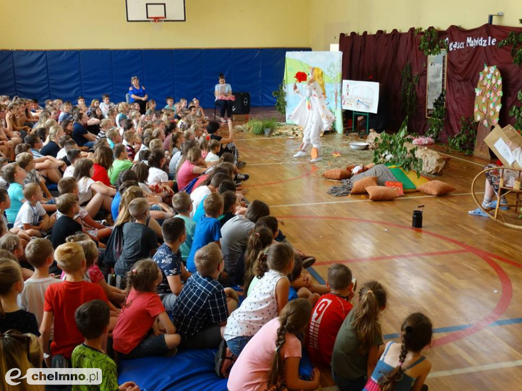 O gąsce Matyldzie, co przyjaciół szukała