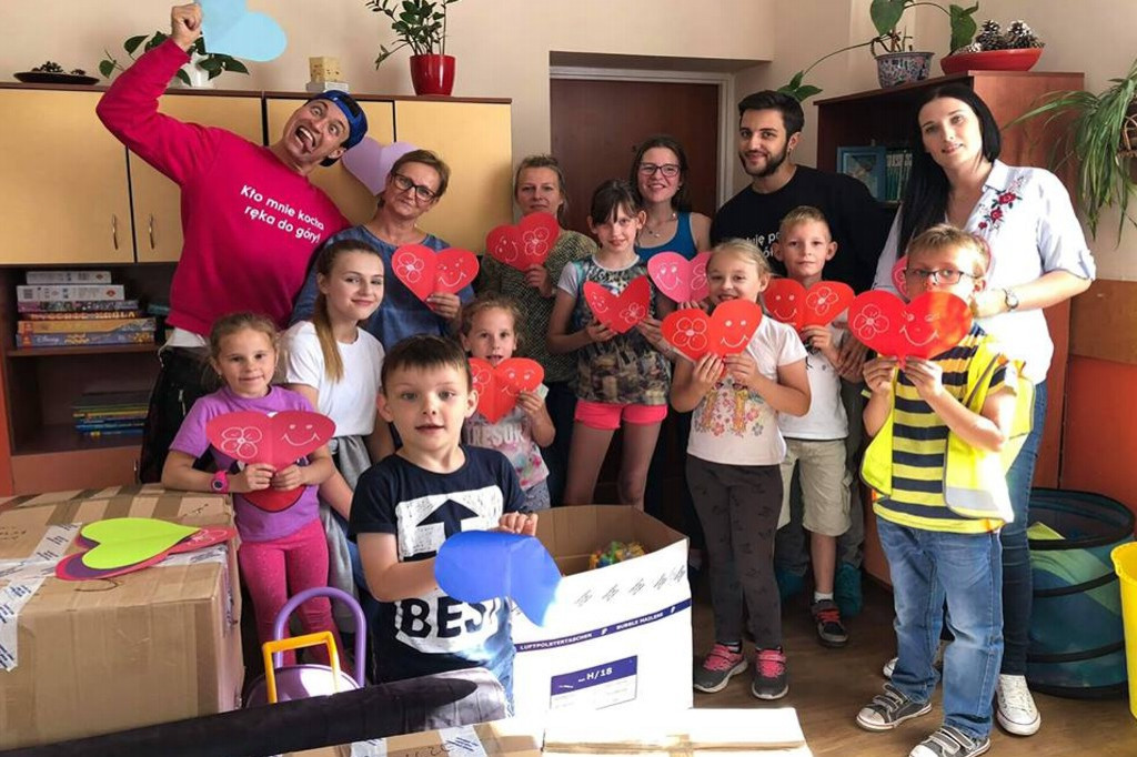 Wizyta aktorów teatralnych w Domu Dziecka w Chelmnie