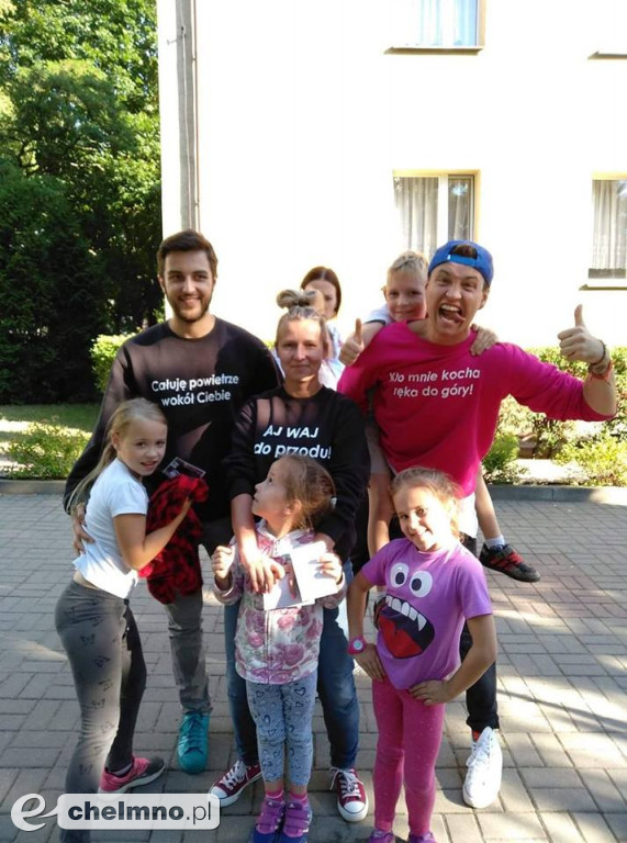 Wizyta aktorów teatralnych w Domu Dziecka w Chelmnie