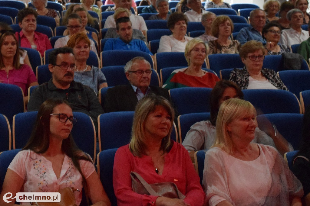 Obrazy kwitnące barwy Ukrainy oraz koncert gości z Ukrainy