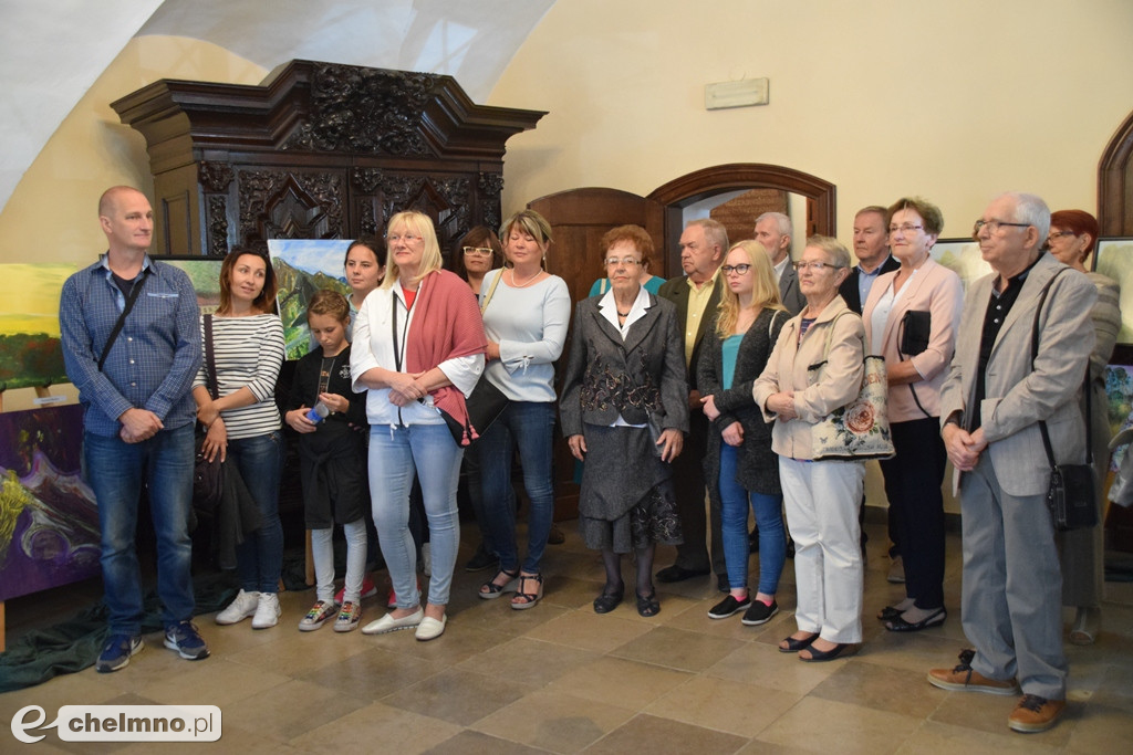 W kolorowych barwach - wernisaż twórczości UTW
