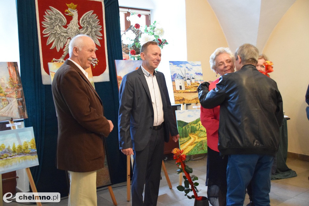 W kolorowych barwach - wernisaż twórczości UTW