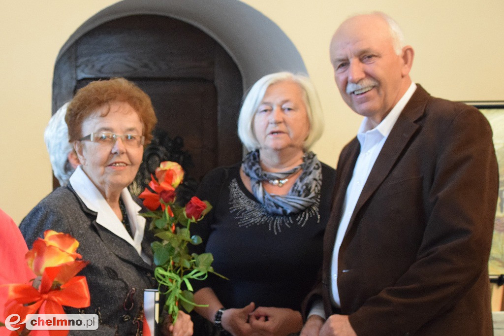 W kolorowych barwach - wernisaż twórczości UTW