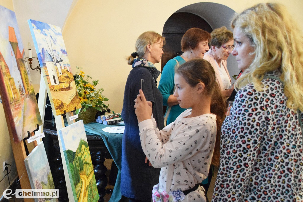 W kolorowych barwach - wernisaż twórczości UTW