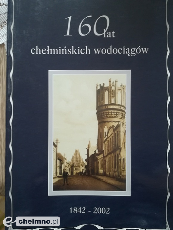 Zabytkowa Wieża Ciśnień - wystawiona na sprzedaż