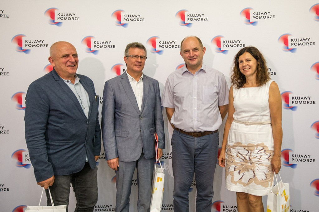 Wręczenie umów o dofinansowanie projektów