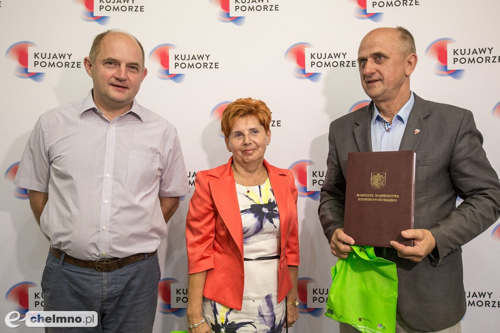 Wręczenie umów o dofinansowanie projektów