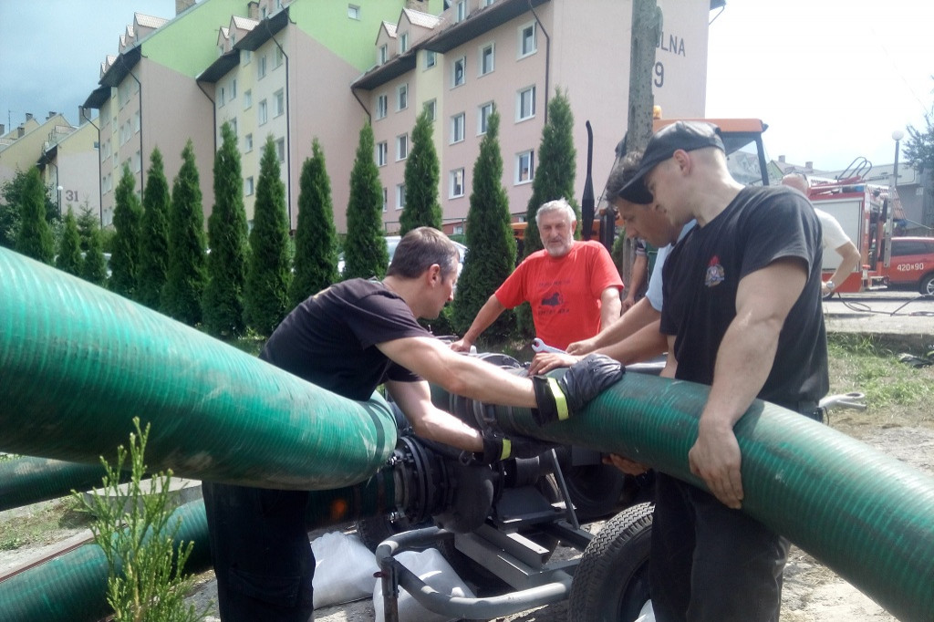 Upały i burze przyczyniły się do interwencji strażaków w weekend