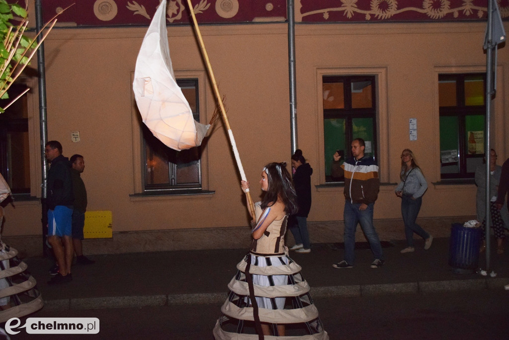 Parada Lampionów - najwspanialszy moment 9 Hills