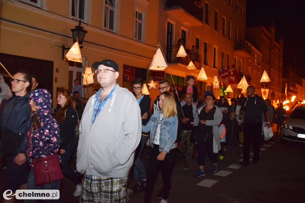 Parada Lampionów - najwspanialszy moment 9 Hills