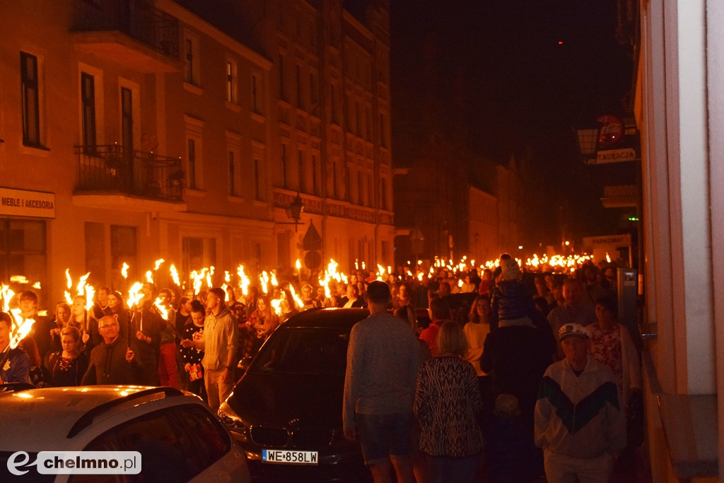 Parada Lampionów - najwspanialszy moment 9 Hills