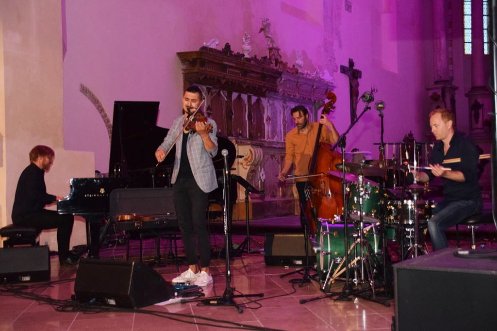 Adam Bałdych i Helge Lien Trio: wieczór jazzowy