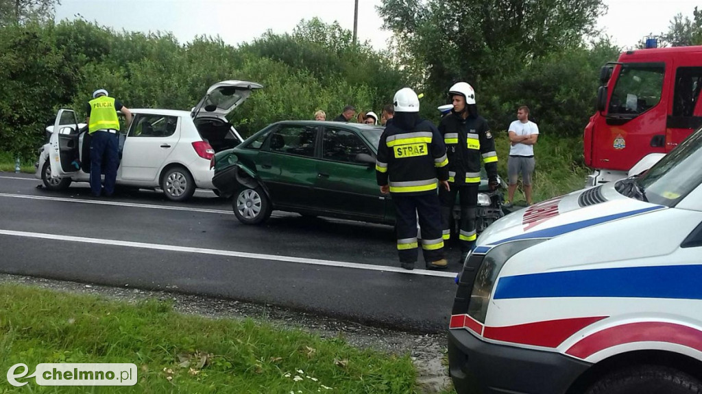 Wypadek 3 aut na drodze krajowej nr 91 w Stolnie