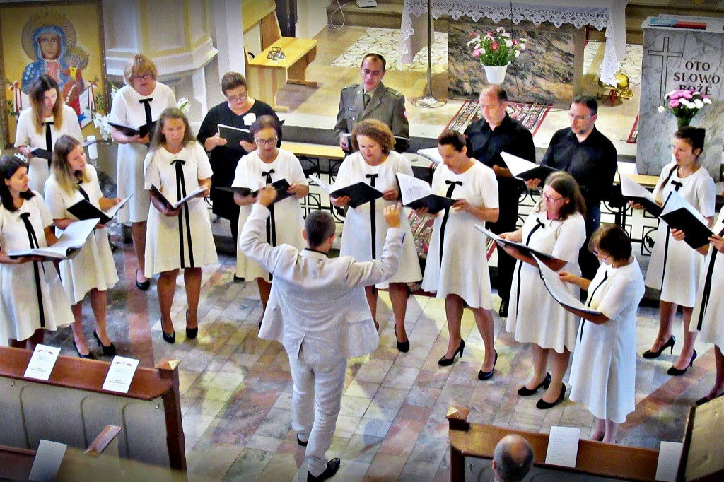 Koncert Chóru Skont-tin-nont w kościele garnizonowym
