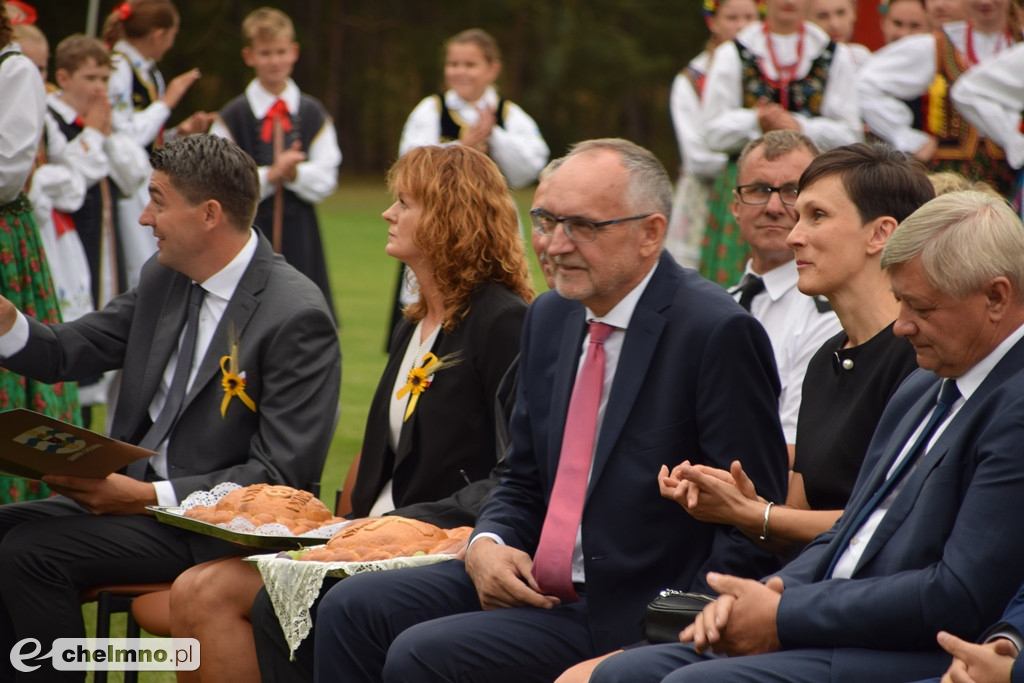 Relacja z Powiatowo-Gminnych Dożynek w Podwiesku