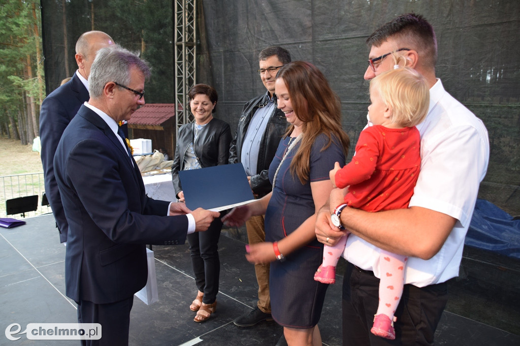 Relacja z Powiatowo-Gminnych Dożynek w Podwiesku