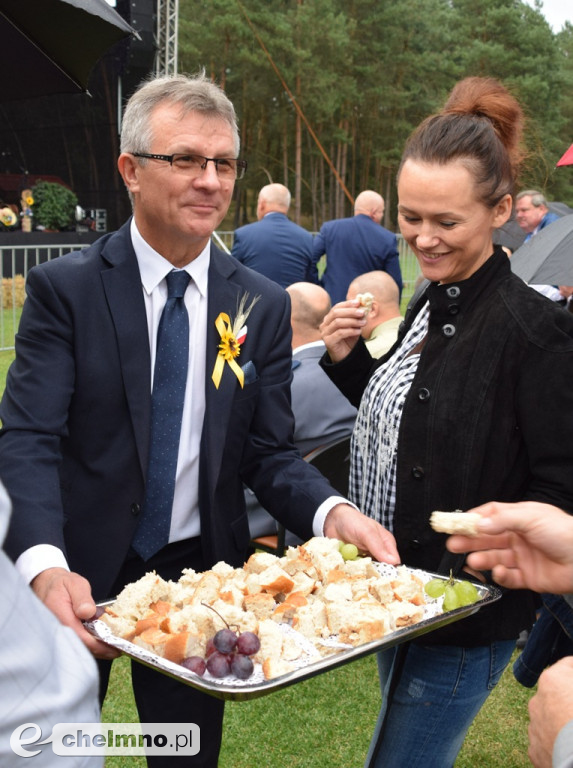 Relacja z Powiatowo-Gminnych Dożynek w Podwiesku