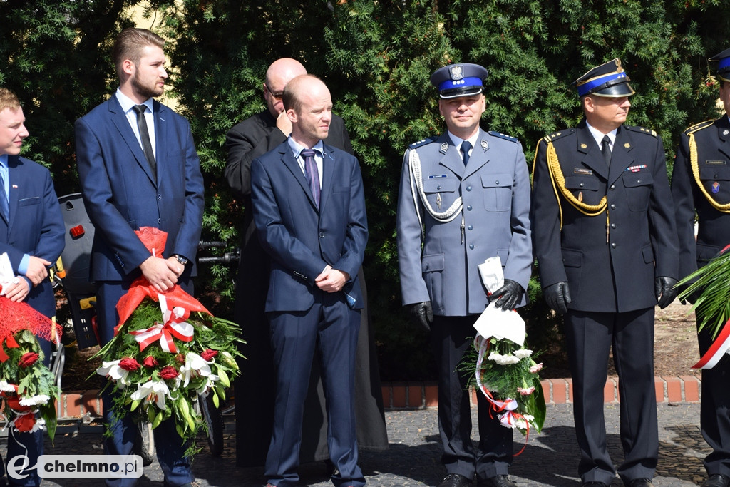 Uroczystość złożenia wiązanek przy Grobie Nieznanego Żołnierza