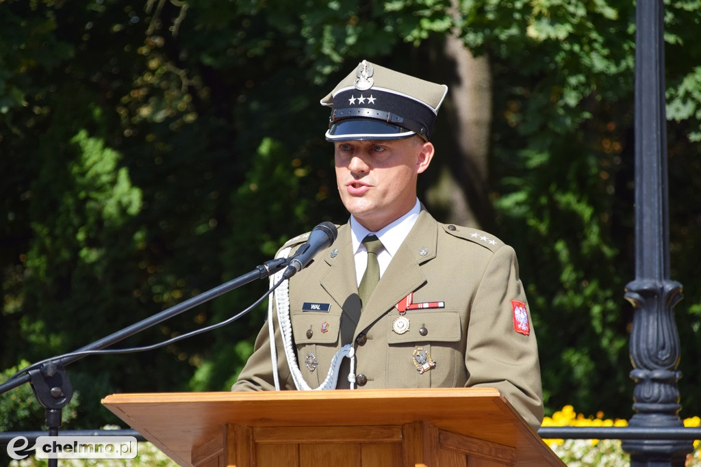 Uroczystość złożenia wiązanek przy Grobie Nieznanego Żołnierza