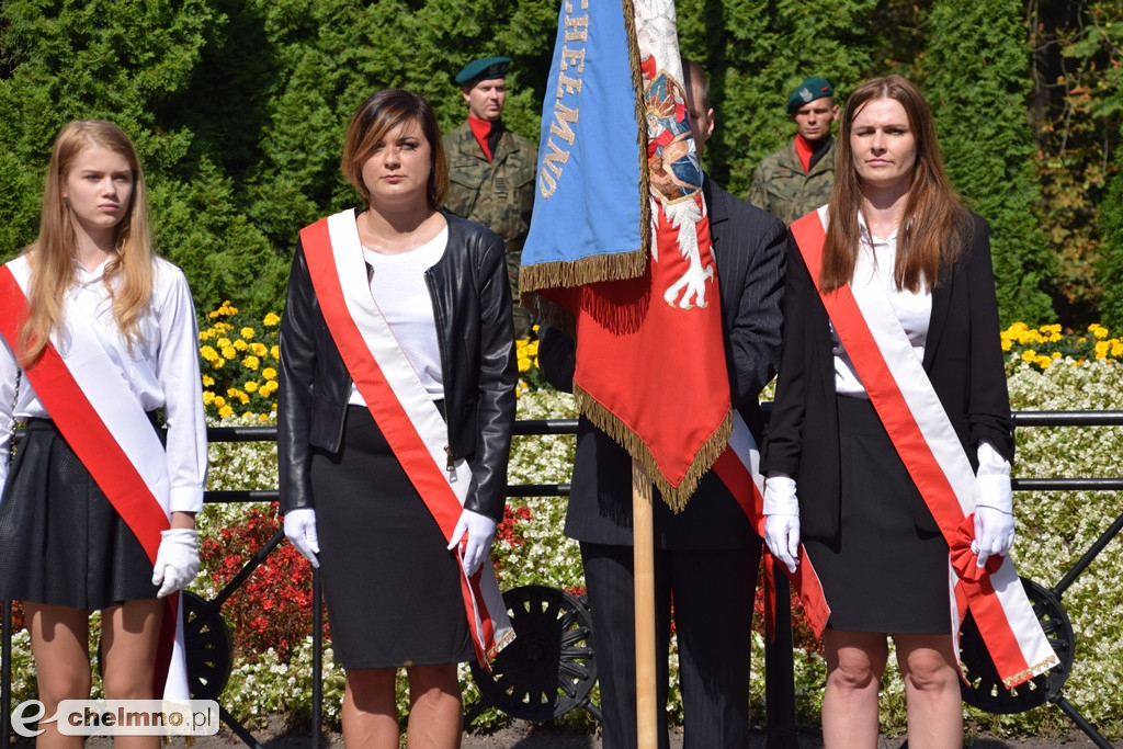 Uroczystość złożenia wiązanek przy Grobie Nieznanego Żołnierza