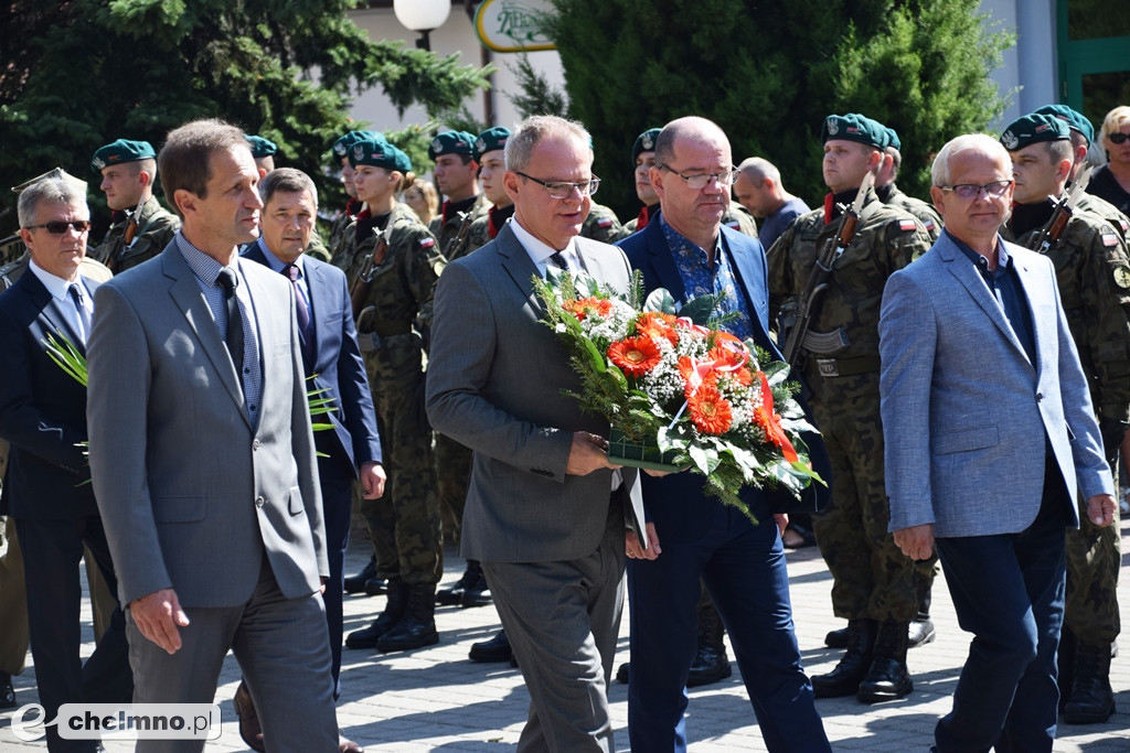 Uroczystość złożenia wiązanek przy Grobie Nieznanego Żołnierza