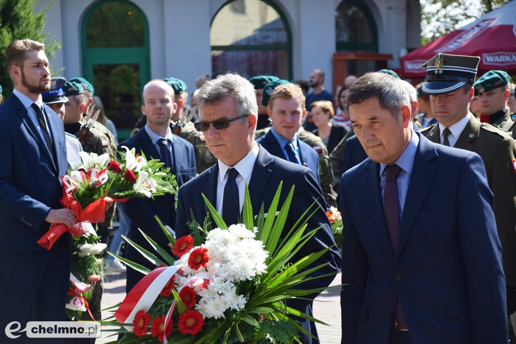 Uroczystość złożenia wiązanek przy Grobie Nieznanego Żołnierza