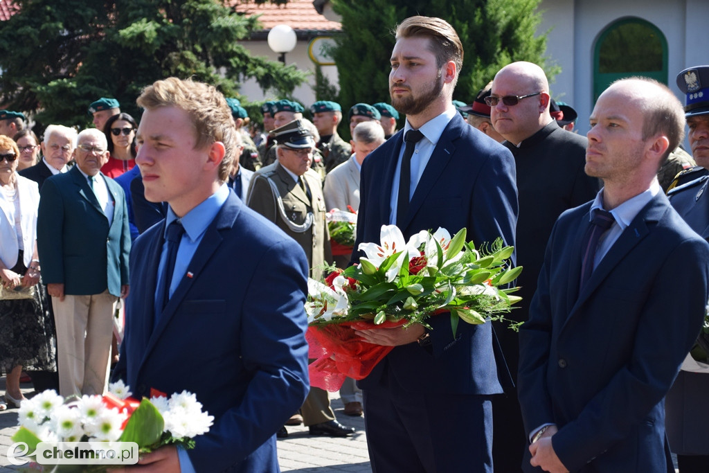 Uroczystość złożenia wiązanek przy Grobie Nieznanego Żołnierza