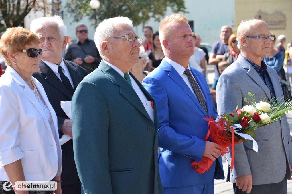 Uroczystość złożenia wiązanek przy Grobie Nieznanego Żołnierza