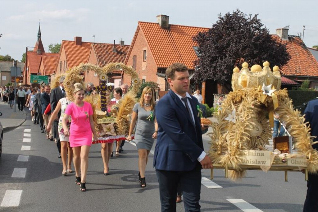 Dożynki Gminno-Parafialne w Unisławiu