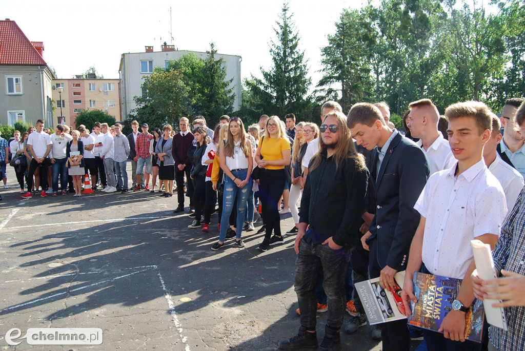 Witamy klasy pierwsze! Gratulujemy klasom starszym świadectw