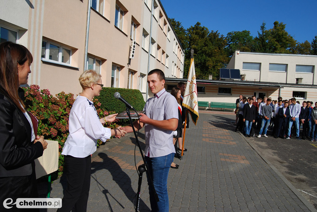Witamy klasy pierwsze! Gratulujemy klasom starszym świadectw