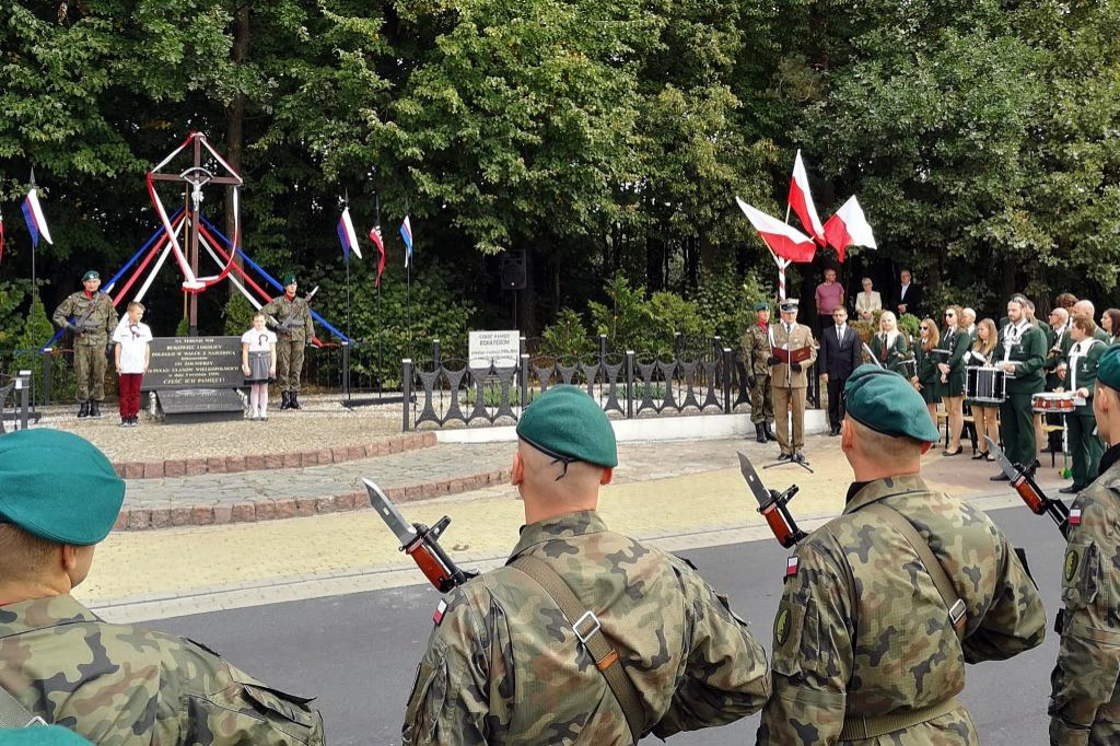 Żołnierze 3BDM podczas 79. Rocznicy Walk Pod Bukowcem