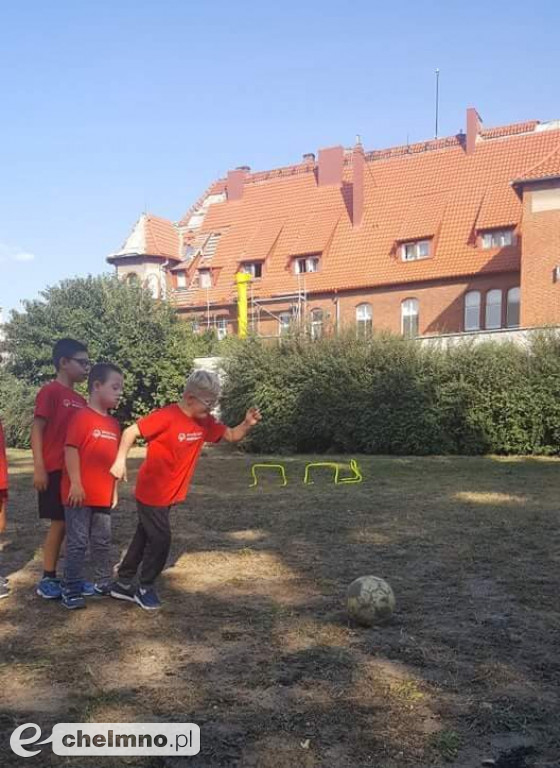 Zajęcia młodych sportowców w plenerze