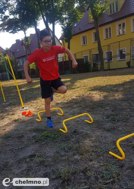 Zajęcia młodych sportowców w plenerze