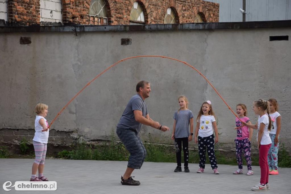 Integracyjne spotkanie przy grillu w Katoliku