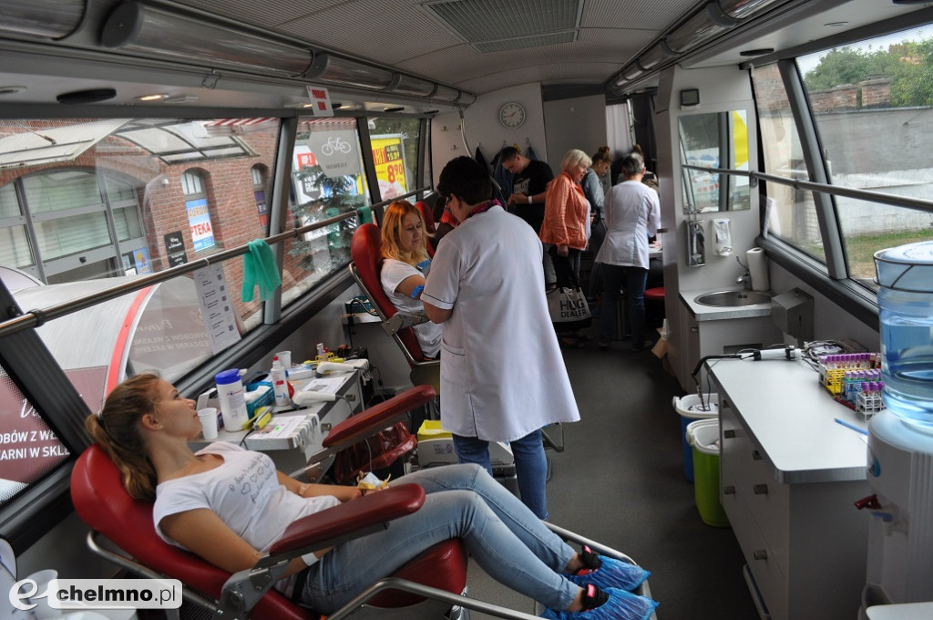 Akcja przy Intermarché: Zbieramy krew dla Polski