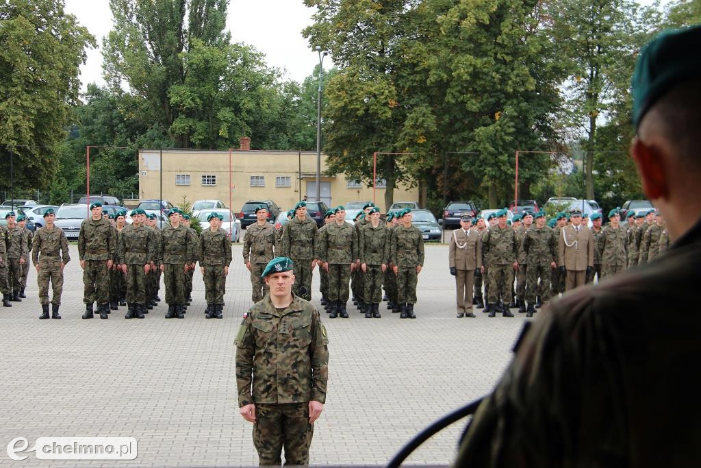Uroczyste wręczenie broni elewom w 3. WBDM