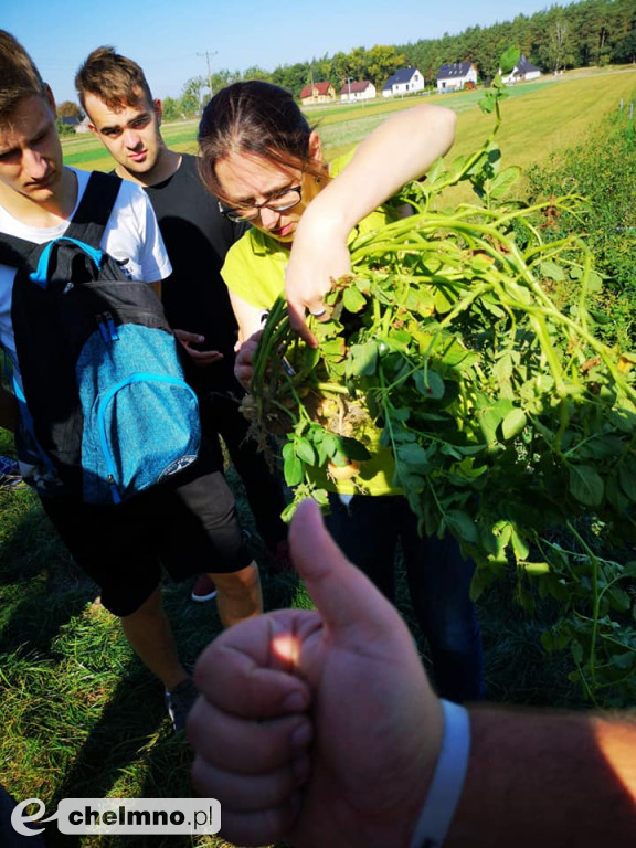 Praktyczne zajęcia w terenie uczniów z Grubna