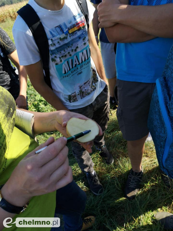 Praktyczne zajęcia w terenie uczniów z Grubna