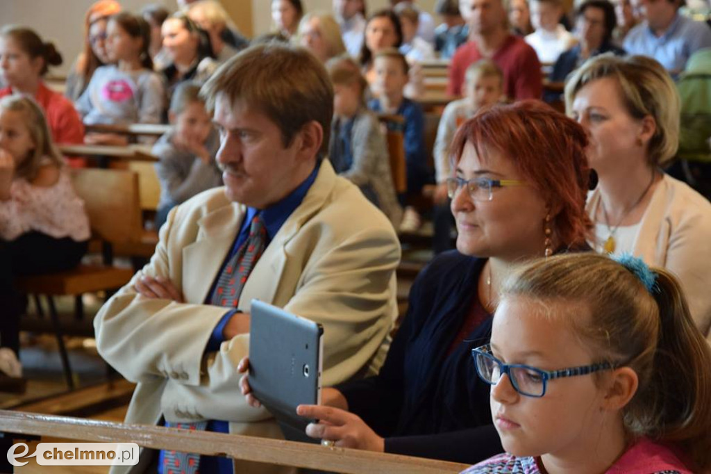 Pierwsza wspólna Msza św. dla uczniów Katolika