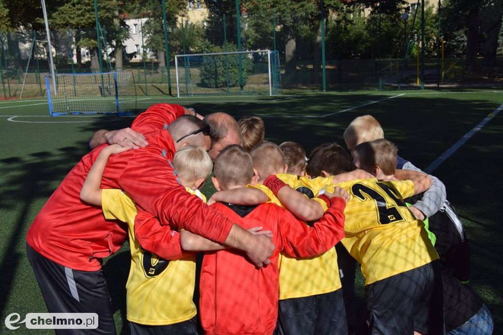 Debiut w nowych strojach zawodników UKS