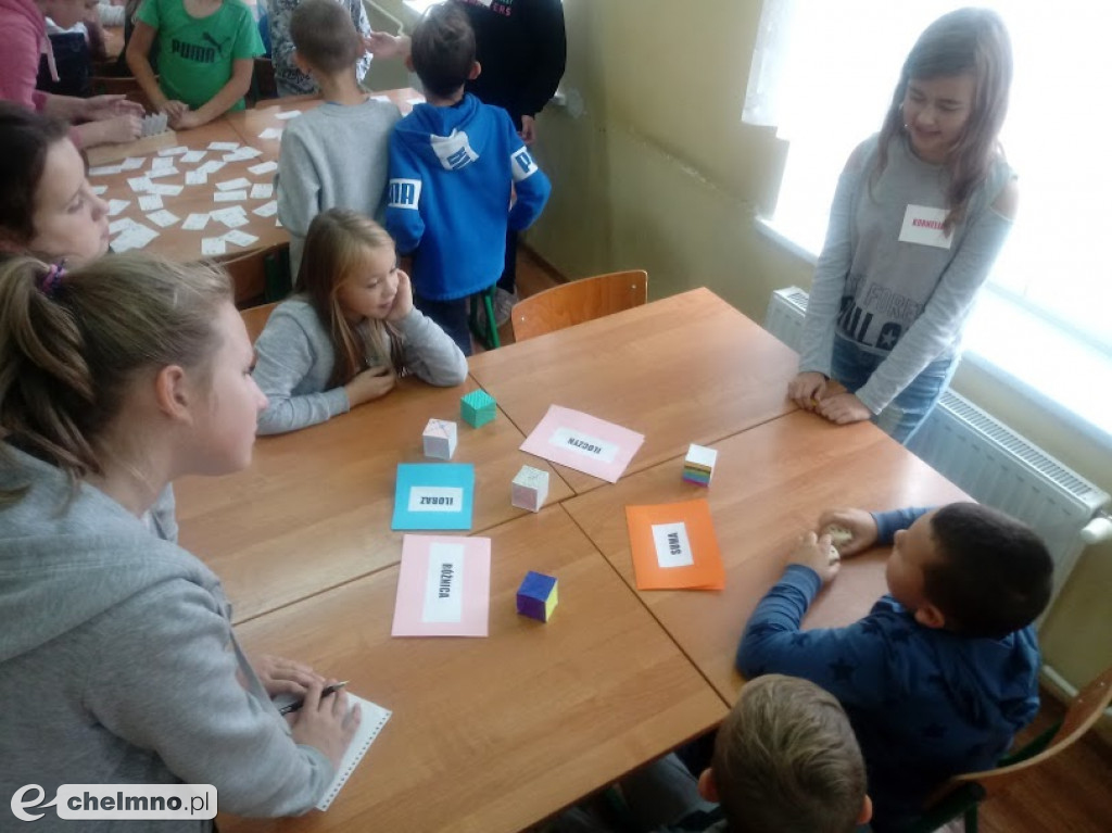 Gry i zabawy kl. III mPotęga w Dwójce