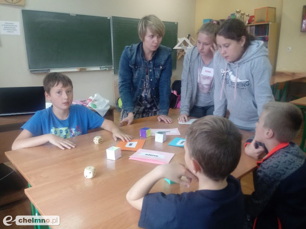Gry i zabawy kl. III mPotęga w Dwójce