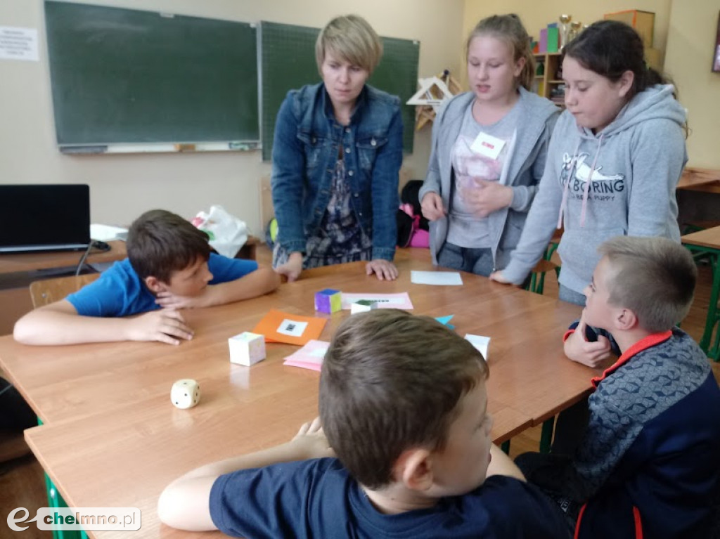 Gry i zabawy kl. III mPotęga w Dwójce