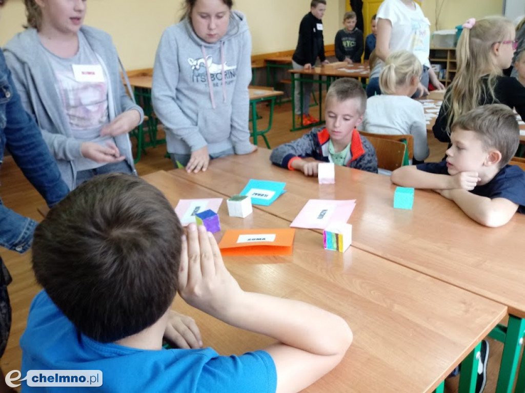 Gry i zabawy kl. III mPotęga w Dwójce